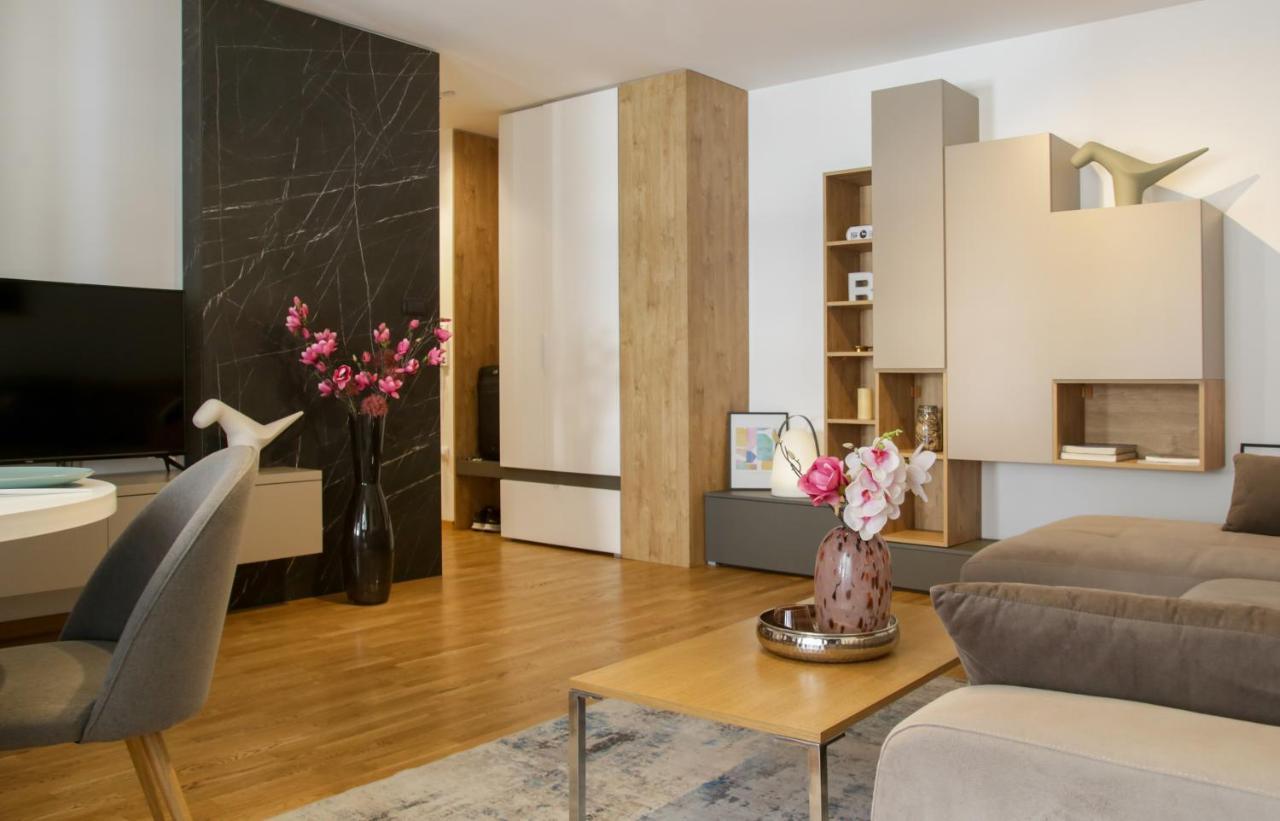 Supernova Deluxe Residence Novi Sad Eksteriør billede